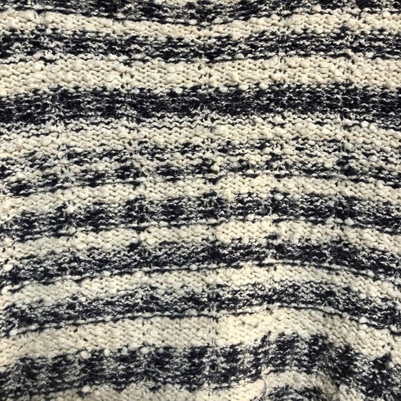 J. Jill Sweater Womens Large Gray Cream Striped Boucle 3D Knit Scoop Neck - Picture 11 of 11